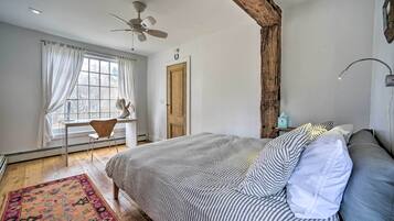 Cottage (2 Bedrooms) | Interior