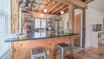 Cottage (2 Bedrooms) | Interior