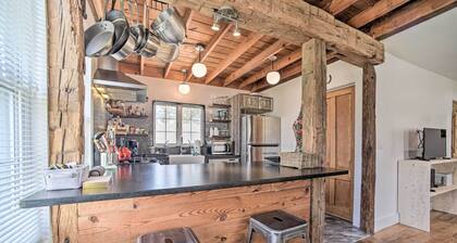 Charming Cottage w/ Yard - 2 Mi to Tinker St!