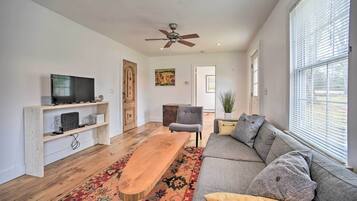 Cottage (2 Bedrooms) | Interior