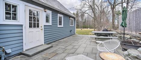 Cottage (2 Bedrooms) | Outdoor dining