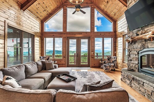 Game Rooms + Views: Spacious Mtn Cabin in Murphy!