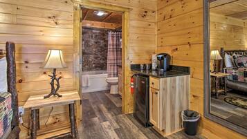 House (1 Bedroom) | Interior