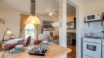 House (1 Bedroom) | Interior