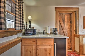 Apartment (0 Bedroom) | Interior