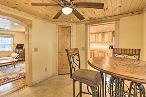 Cottage (2 Bedrooms) | Intérieur