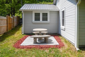 Cottage (2 Bedrooms) | Interior