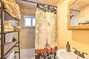 Cottage (2 Bedrooms) | Interior
