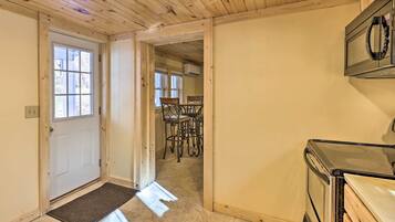Cottage (2 Bedrooms) | Interior