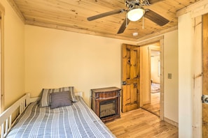 Cottage (2 Bedrooms) | Interior