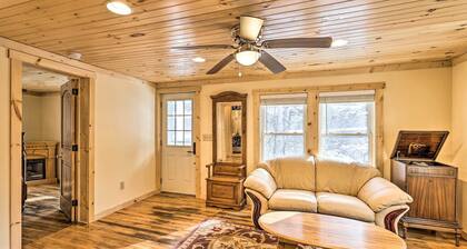 Quaint Appalachian Getaway ~ 2 Mi to Boone!