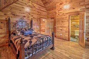 Casa (3 Bedrooms) | 3 dormitorios, tabla de planchar con plancha, ropa de cama