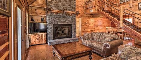 Ferienhaus (3 Bedrooms) | Wohnbereich | Fernseher, Kamin