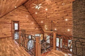Interior - 'marfly Retreat' - Remote White River Getaway! (Mountain View)