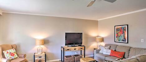 Apartment (2 Bedrooms) | Front of property