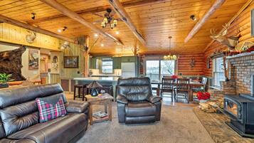 House (3 Bedrooms) | Interior