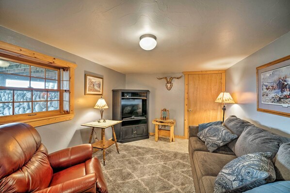 House (3 Bedrooms) | Interior