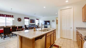 Maison (4 Bedrooms) | Intérieur