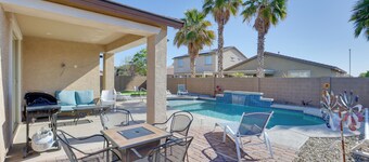 3 Mi to Goodyear Ballpark: Desert Den w/ Pool