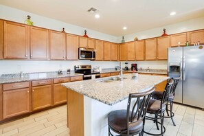 House (4 Bedrooms) | Interior - 3 Mi to Goodyear Ballpark: Desert Den w/ Pool (Goodyear)