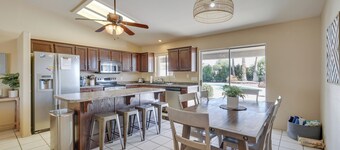 Havasu Paradise w/ Private Pool, Hot Tub & Casita!