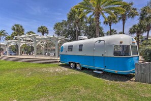 Apartment (4 Bedrooms) | Interior - Santa Rosa Beach Haven w/ Rooftop + Pool Access (Santa Rosa Beach)