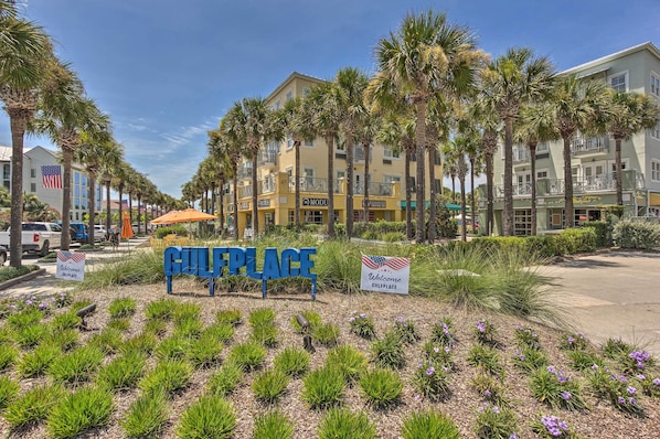 Interior - Santa Rosa Beach Haven w/ Rooftop + Pool Access (Santa Rosa Beach)