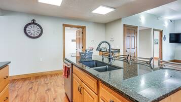 Nhà (3 Bedrooms) | Nội thất