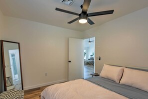 Interior - Updated Mesa Home w/ Spacious Backyard & Fire Pit! (Mesa)