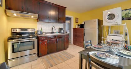 Renovated Charlotte Bungalow - 3 Mi to Downtown!