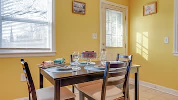 Nhà (2 Bedrooms) | Nội thất