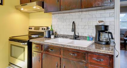 Renovated Charlotte Bungalow - 3 Mi to Downtown!