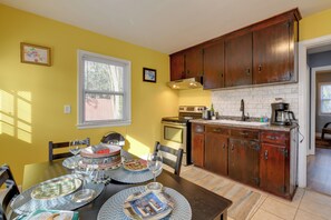 House (2 Bedrooms) | Interior