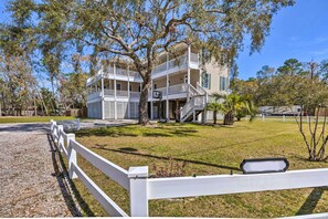 Interior - Pool & Dock Access: Gulf Shores Family Getaway! (Gulf Shores)