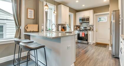 Pet-friendly Family Apartment - Near NU Campus!