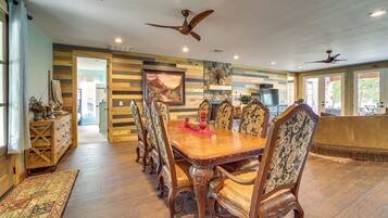 House (4 Bedrooms) | Interior