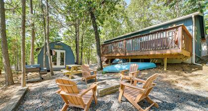 Broken Bow Cabin w/ Hot Tub + Game Room!