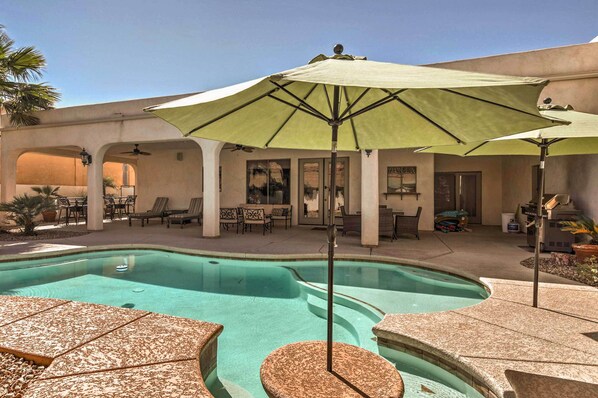 House (4 Bedrooms) | Front of property