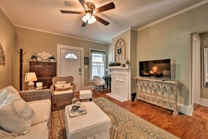 Cottage (2 Bedrooms) | Interior