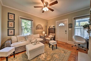 Cottage (2 Bedrooms) | Interior