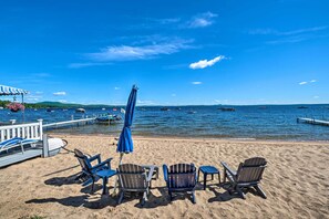 Cottage (1 Bedroom) | Beach - Beachfront Sebago Cottage w/ Deck + Grill! (Sebago)