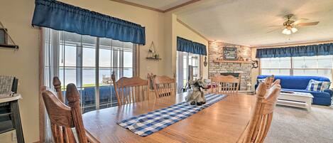 House (4 Bedrooms) | Interior