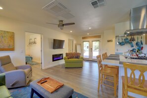 Cottage (2 Bedrooms) | Interior