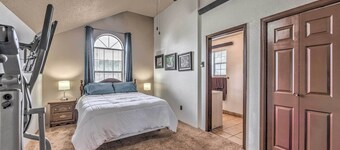Cozy Ruidoso Condo w/ Wood-burning Fireplace!
