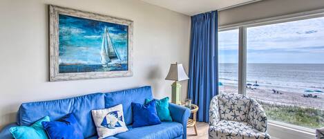 Apartment (3 Bedrooms) | Front of property