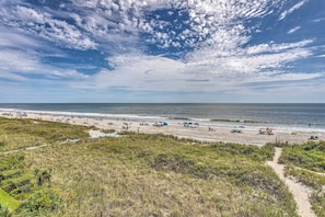 Interior - Beach & Boardwalk Access: North Myrtle Beach Condo (North Myrtle Beach)