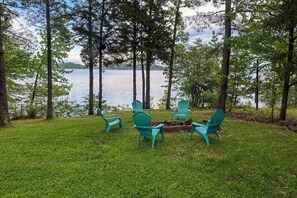 House (2 Bedrooms) | Interior - Kentucky Lakeside Home w/ Deck - 20 Mi to Lbl! (New Concord)