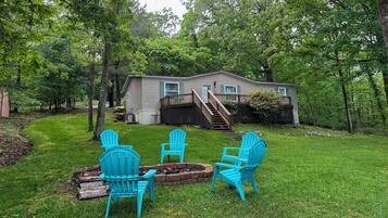 House (2 Bedrooms) | Depan hartanah