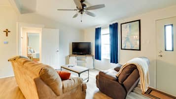 Rumah (2 Bedrooms) | Interior