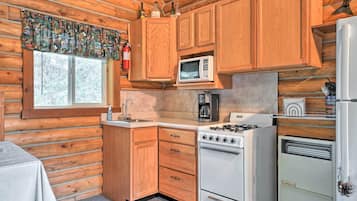 House (1 Bedroom) | Interior